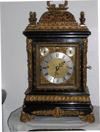 Fine antique bracket clock